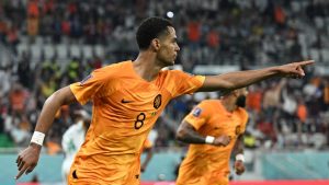 Países Bajos venció a Senegal y lidera el Grupo A con Ecuador