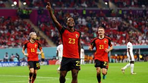 Courtois atajó un penal y Bélgica le ganó 1 a 0 a Canadá en su debut