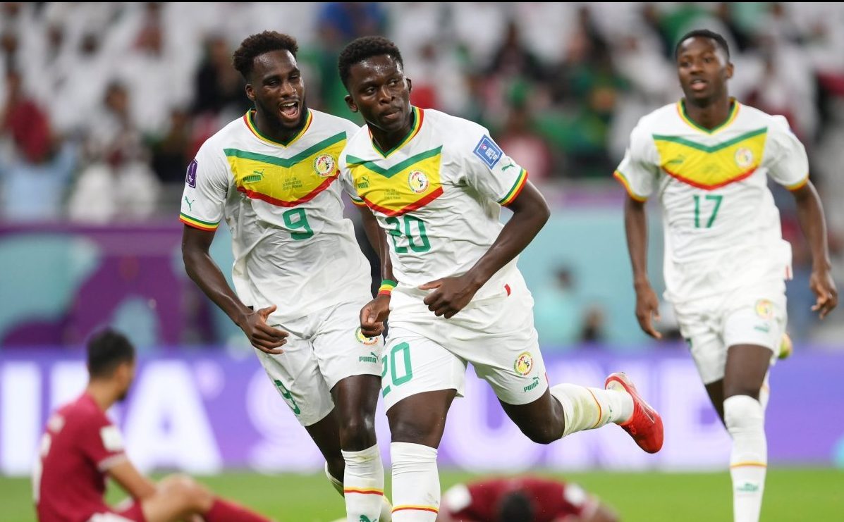 Bamba Dieng anotó el último de los tres goles de Senegal sobre Qatar. 