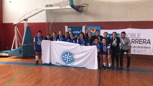 Histórico: el equipo de futsal femenino de la UNC trajo la primera medalla de oro de la universidad