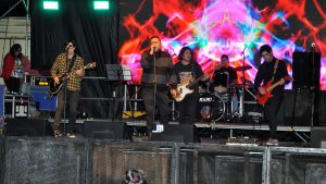 La tormenta frustró las actuaciones de Los Tipitos y Angela Leiva en Ramos Mexía