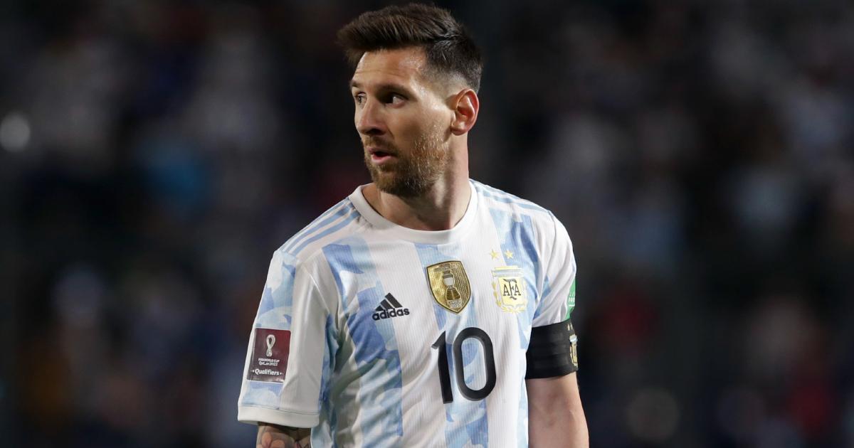 Lionel Messi está preocupado, y con razón. Más allá de los astros, la Selección Argentina depende de sí misma.-