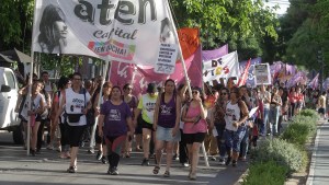 Feminismos reclaman con feria, marcha y festival contra la violencia hacia la mujer