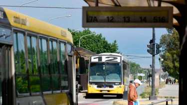 El sábado el último servicio saldrá a las 18 de las cabeceras y se retomará el domingo desde las cuatro de la mañana. Foto: (Archivo) Matías Subat