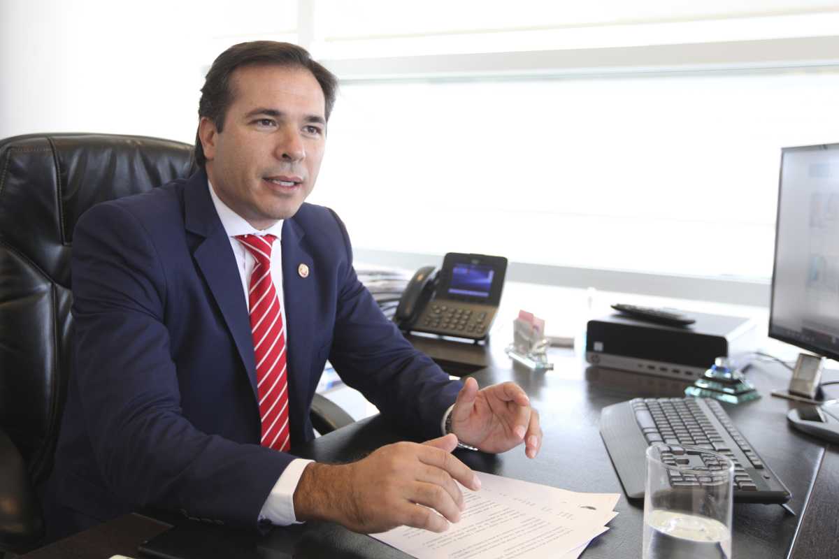 El fiscal general aseguró que en la primera circunscripción debería haber 23 funcionarios y no 13. Foto Juan Thomes.
