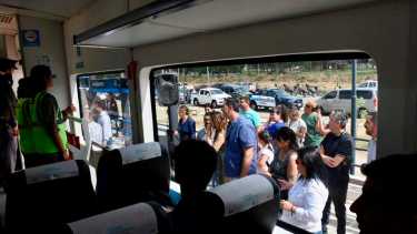 Las dos paradas que hará el tren Neuquén - Plottier serán en la estación de ómnibus (ETON) y el acceso al aeropuerto Juan Domingo Perón (foto Matías Subat)