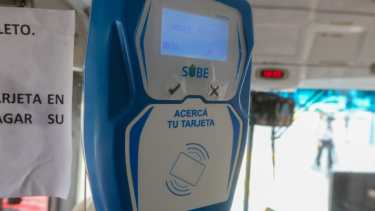 Los usuarios de la Tarjeta SUBE pueden obtener descuentos en el transporte público. Foto Juan Thomes.