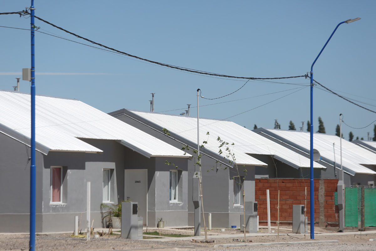 Las viviendas estarán ubicadas en Avenida Roca y Evita. Foto: Juan Thomes. 