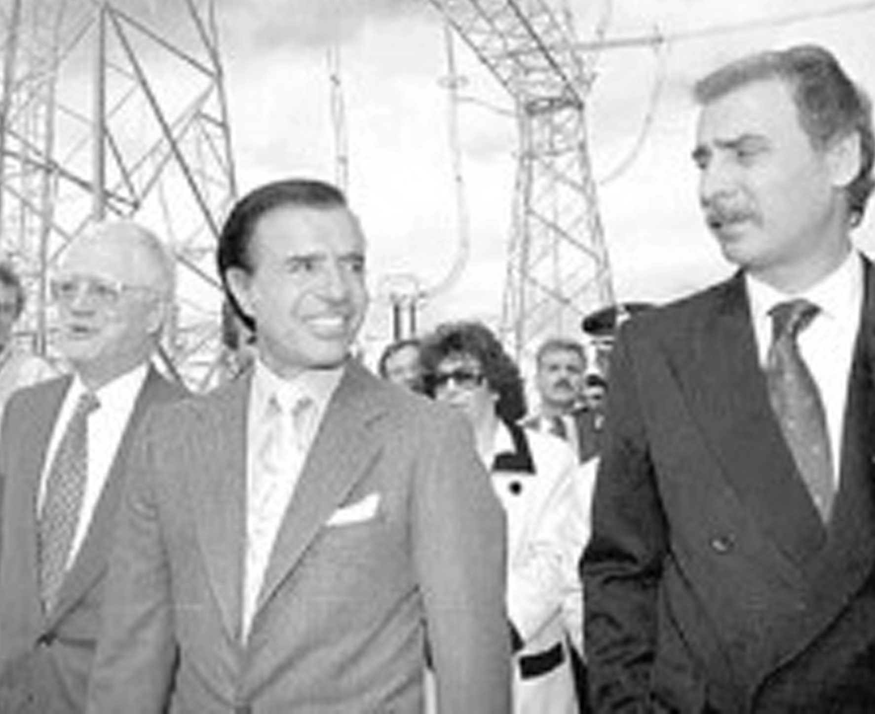 El entonces presidente Menem y Sobisch en un acto en Neuquén durante la década del 90 (Foto: Archivo)