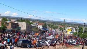Cortes en Neuquén y otras localidades por protestas de organizaciones sociales