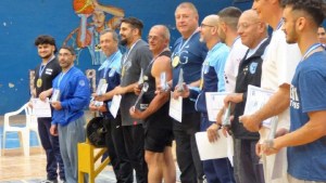 Legislador de Río Negro se coronó campeón en el Campeonato Argentino de Pesas y con récord