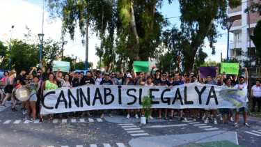 La medida comenzó pasadas las 18 horas. Foto Andrés Maripe