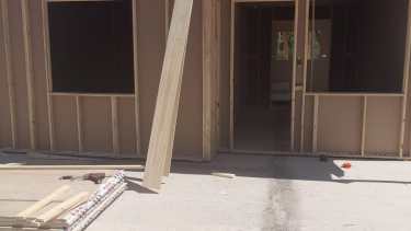 Estafa con viviendas prefabricadas. Foto: Gentileza.