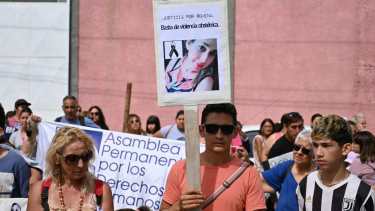 La actividad se realizó a partir de las 10 frente al hospital de Cinco Saltos. Foto: Florencia Salto