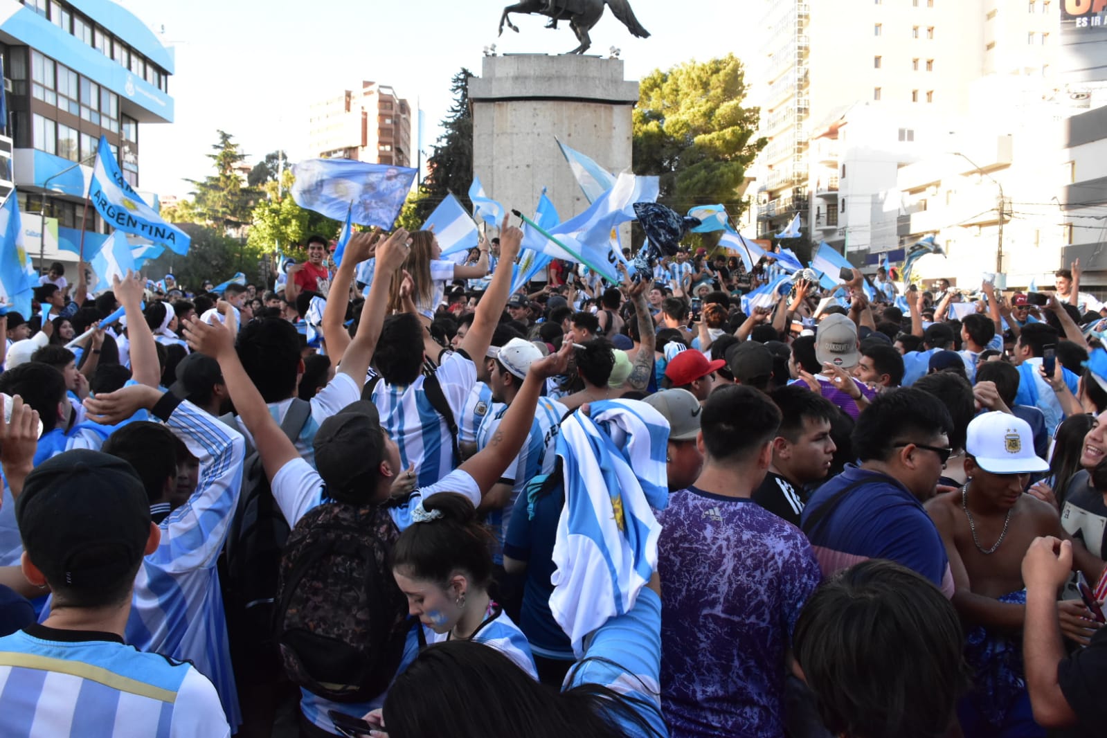 Habrá control policial para el próximo partido de Argentina. Foto: Yamil Regules