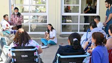 Terapia humanizada en el hospital de Cipolletti. Foto: Florencia Salto. 
