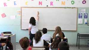 Violencia familiar: el 50% de los chicos de primaria lo habló en la escuela, la situación en Neuquén y Río Negro