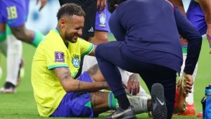Neymar es optimista a pesar de la lesión en su debut el Mundial de Qatar