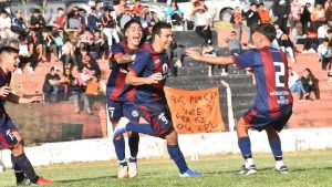 Regional Amateur: Argentinos, Independiente y Centenario sacaron boleto a los playoffs