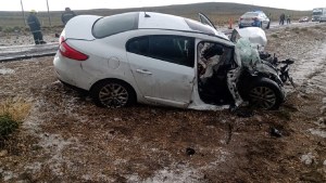 Dos heridos graves en un choque frontal cerca de Zapala: fue durante la tormenta granizo