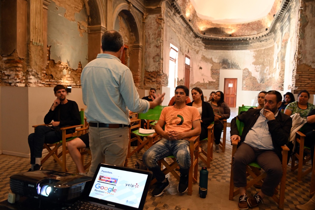 En la capital provincial hubo un curso sobre Marketing Digital Turístico. Foto: Marcelo Ochoa.