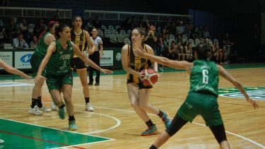 Las Decanas fueron más que Ferro en su cuarto partido. Quedaron 3-1 en la Conferencia Sur de la Liga. 