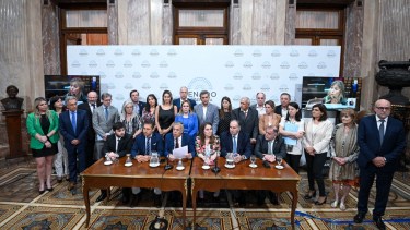 El interbloque de Juntos por el Cambio en la conferencia de prensa. 