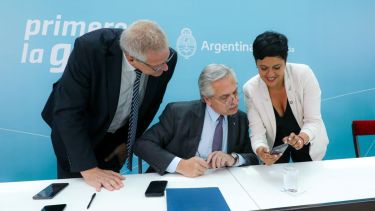 Alberto Fernández prorrogó  el período de sesiones ordinarias, antes de su gira internacional. Foto: Presidencia