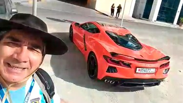 Las aventuras del gaucho del norte neuquino en Qatar: “A este Corvette le corro con el Rastrojero”