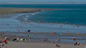 Sigue la búsqueda del joven tripulante que naufragó en San Antonio Oeste