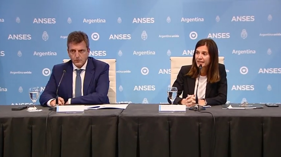 Video: Massa y Raverta anunciaron un refuerzo de 30.000 pesos en 3 cuotas  para los jubilados
