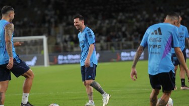 Lionel Messi sería de la partida en el amistoso de hoy contra Emiratos Árabes, en la previa del Mundial de Qatar. Foto: prensa selección 