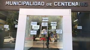 ATE le tomó el municipio a Bertoldi hasta llegar a nuevos acuerdos en Centenario