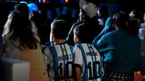 Dónde ver la semifinal Argentina-Croacia del Mundial Qatar 2022 en Neuquén: pantallas gigantes y bares