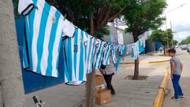 La fiebre mundialista hizo que un municipio dicte asueto para ver el partido de Argentina en el Mundial. Foto: Archivo Yamil Regules. 