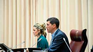 La gestión de Marcos Koopmann respondió la polémica por los pases a planta en la Legislatura de Neuquén