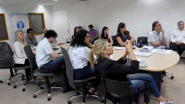 La comisión de Hacienda del Concejo Deliberante debate el presupuesto 2023 (foto Matías Subat)