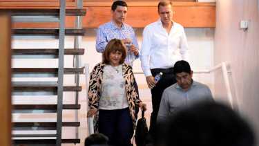El gobernador junto a Koopmann y Pechen, la fórmula para el 2023. Foto: Matías Subat.