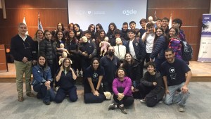 Solo manos para ayudar y salvar vidas: la importancia de saber RCP