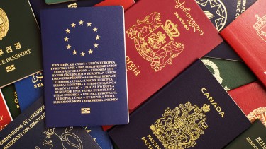 La oferta laboral es para varios países de Europa y también se ofrecen puestos en Uruguay. 