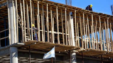 Una constructora deberá indemnizar a una mujer luego de un accidente en la calle. Foto: ilustrativa