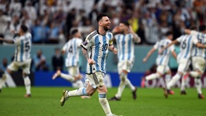 Una Selección con el corazón caliente, la ilusión intacta y un heroísmo que eriza la piel