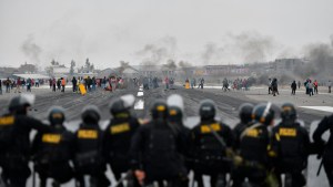 Crisis política en Perú: el Gobierno declara Emergencia en la Red Vial y saca al Ejército a las calles