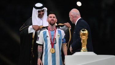 Tras la coronación de la selección Argentina, las redes de los futbolistas y deportistas más influyentes, se cargaron de elogios a Messi. Foto Télam/Fernando Gens