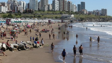 Los últimos precios de las carpas y sombrillas. Mar del Plata, Cariló y Pinamar tienen los valores más altos.