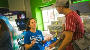 Reconocen al único comercio de Viedma que cumple con la «hora inclusiva» para personas con autismo