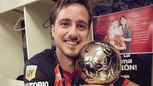 Bernardi dejó Colón para seguir su campaña en Brasil