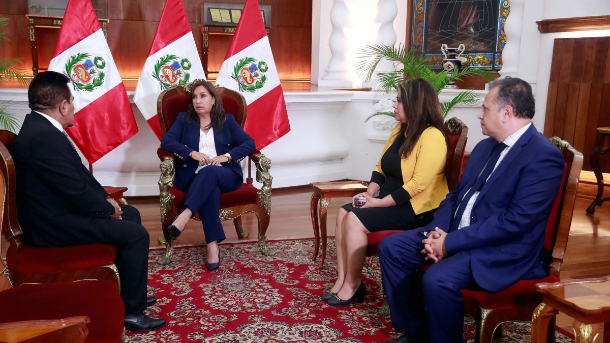 La presidenta Dina Boluarte asistirá a un acto del ejercito peruano y hay expectativas de un discurso sobre la crisis política. Foto Agencia Andina.