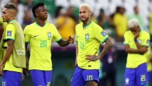 La selección de Brasil se fue de Qatar en soledad y silencio
