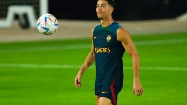 Cristiano Ronaldo desmintió los rumores con una publicación en su cuenta de Instagram. (AP Photo/Francisco Seco)